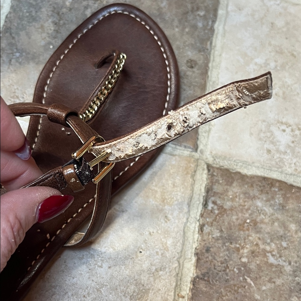 Stuart Weitzman Brown Leather Chain-Detail T-Strap Sandals Sz 7.5 **flaws** - Picture 3 of 7